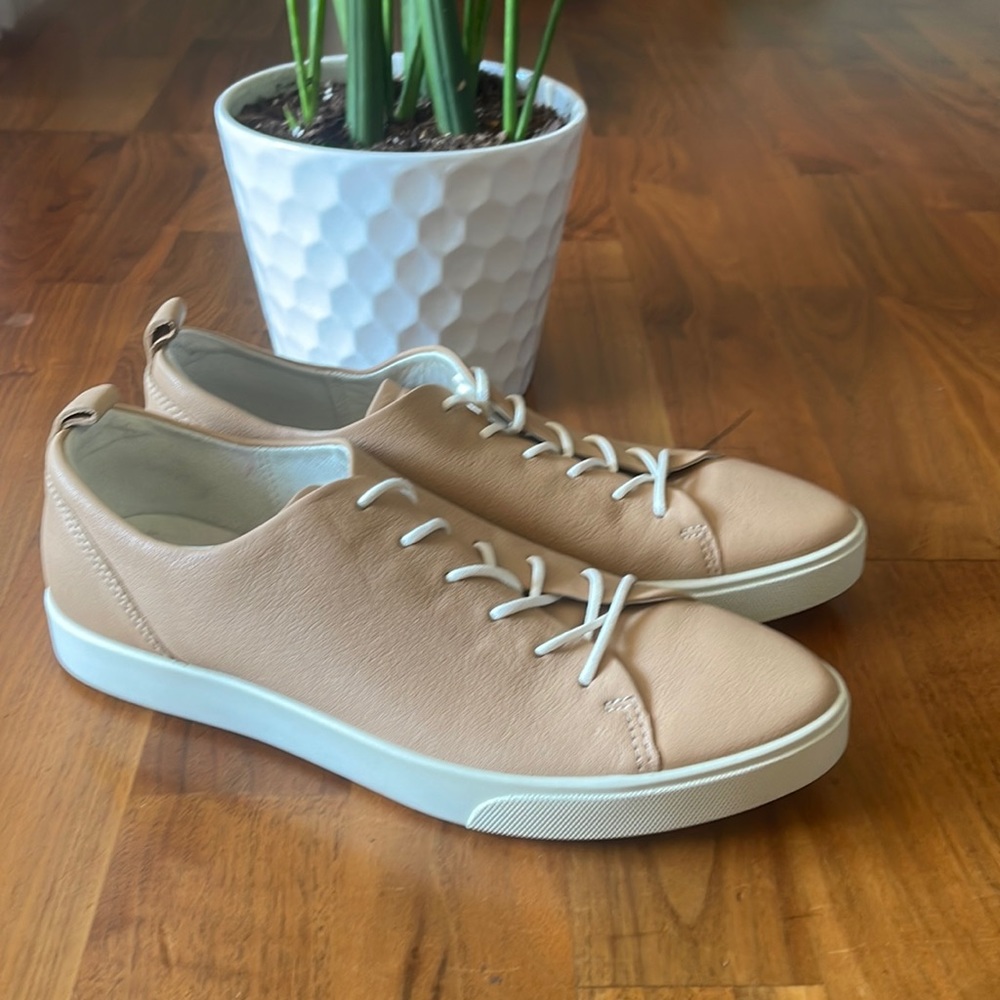 Ecco shoes